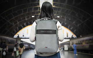 Pack Smart, Travel Light: Essential Bags for the Modern Nomad
