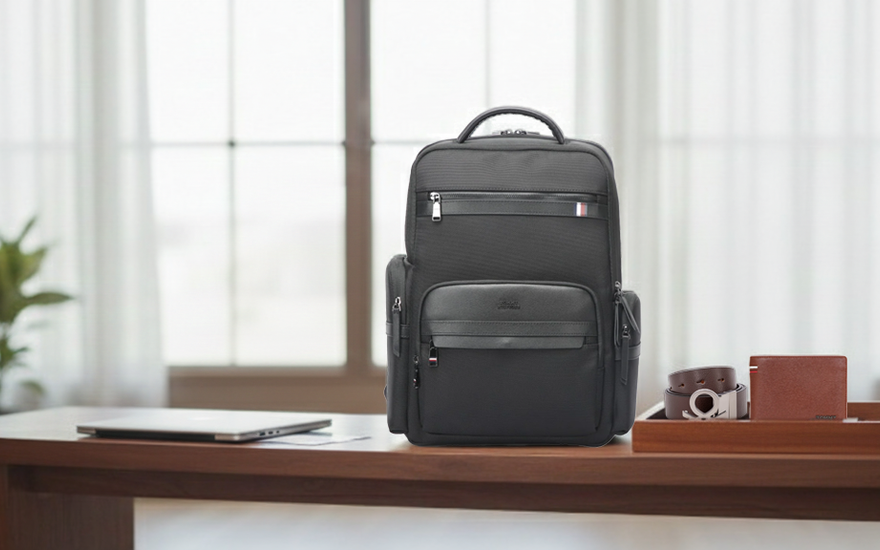 Airport Diaries: What’s in My Travel Bag