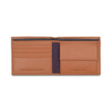 Tommy Hilfiger Loganville Passcase Wallet Tan