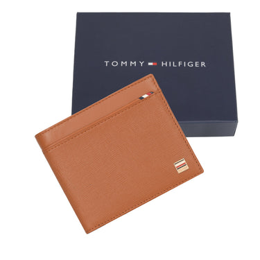 Tommy Hilfiger Loganville Passcase Wallet Tan