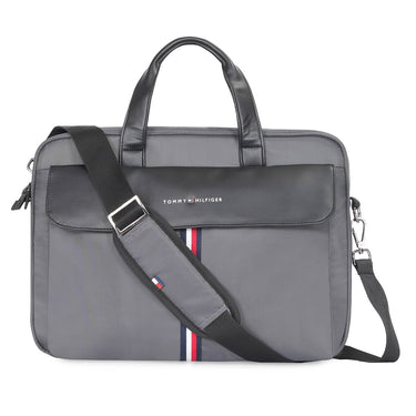 Tommy
Hilfiger Vitreous Business Case
Greyblack