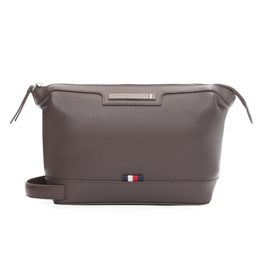 Tommy
Hilfiger Lucerne Toiletry Kit Brown