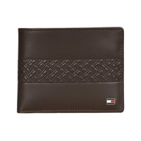 Tommy Hilfiger Nuevo
Men's Passcase Wallet