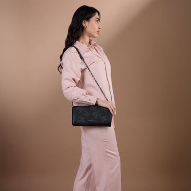 Juicy Couture Kammy Womens Clutch