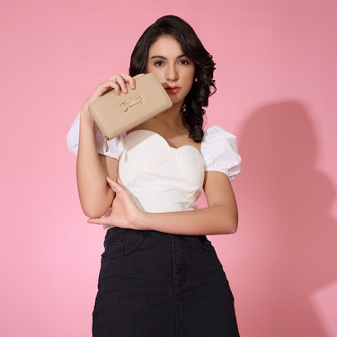 Juicy Couture Area Womens Wallet