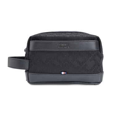 Tommy
Hilfiger Avoxa Tolietry Case