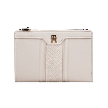 Tommy Hilfiger Verona Women's Bifold Small Wallet