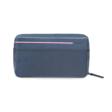 Tommy
Hilfiger Oberon Men's Travel Kit