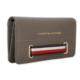 Tommy Hilfiger Sifaka Womens Leather Wallet Light Gray
